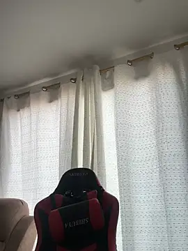 ElectraScott online show from 06-19-26, 08:01