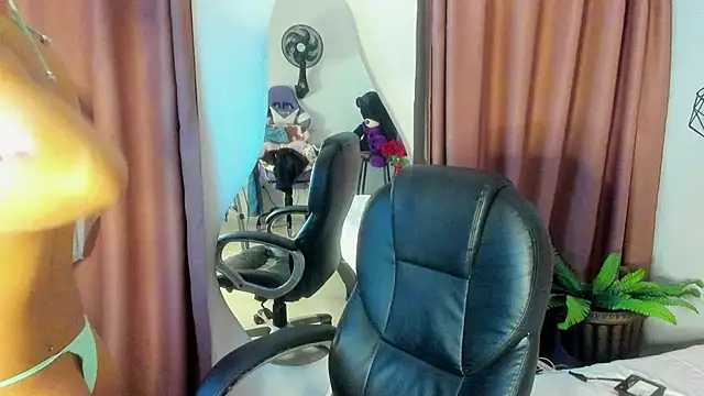 miafox   online show from 07-02-26, 03:17