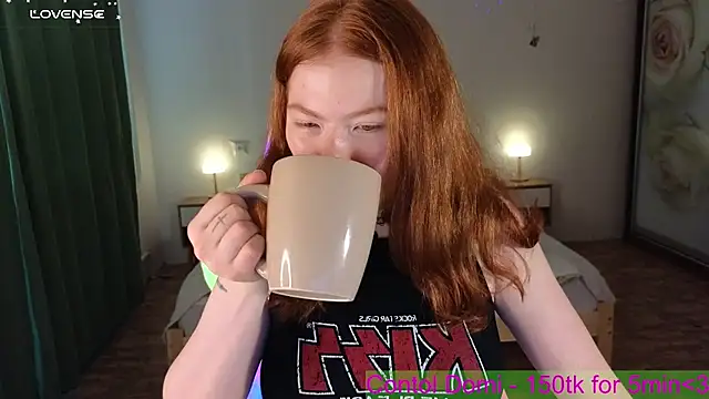 YourGingerCute online show from 07-23-26, 12:25