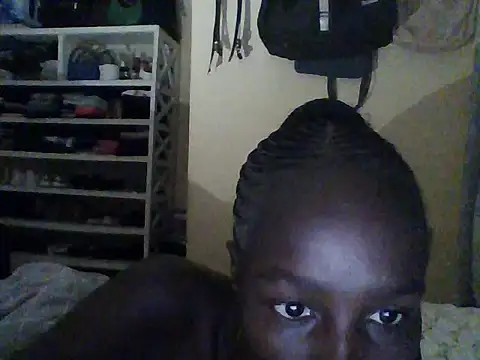 Snapshot of slimbabydolly chatting on 06-17-26, 06:05 slimbabydolly online show from 06-17-26, 06:05