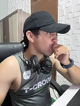 Fer Ti online show from 07-18-26, 01:54