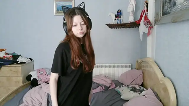 AlessiaViolet online show from 06-11-26, 09:40