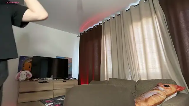 Chloecherry online show from 07-29-26, 04:05
