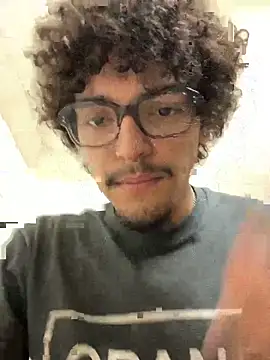 Uhhyuhhhhh online show from 05-29-26, 03:15