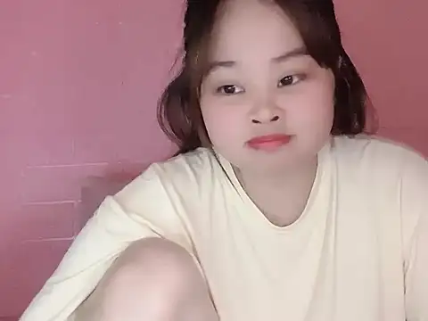 Nhungnhung679 online show from 06-15-26, 05:04