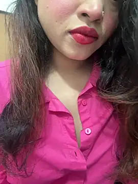 Snapshot of Yours_riya11 chatting on 06-21-26, 05:15 Yours riya11 online show from 06-21-26, 05:15
