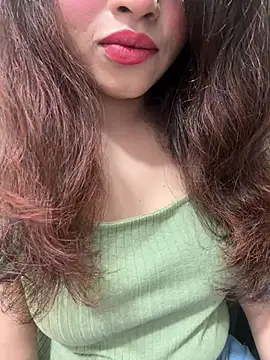 Snapshot of Yours_riya11 chatting on 07-21-26, 06:21 Yours riya11 online show from 07-21-26, 06:21
