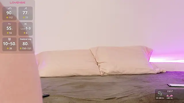 LindaWhite  online show from 04-23-26, 03:14