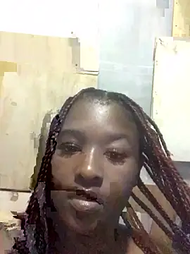 Snapshot of SpicySA02 chatting on 05-31-26, 10:33 SpicySA02 online show from 05-31-26, 10:33