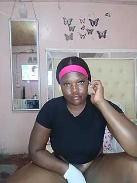 Snapshot of debbiediva chatting on 06-08-26, 08:09 debbiediva online show from 06-08-26, 08:09