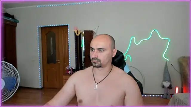 -SexyDaddy- online show from 06-13-26, 09:18