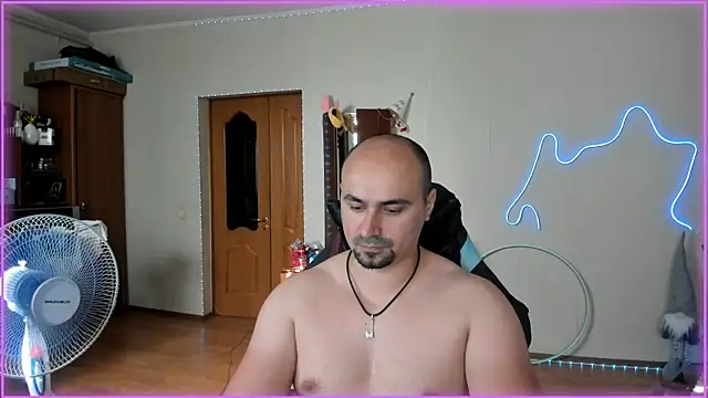 -SexyDaddy- online show from 06-18-26, 03:05