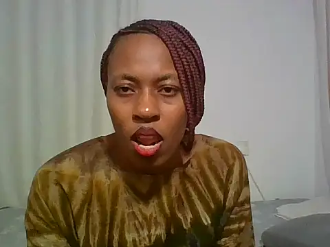 Cutie blondiey online show from 07-27-26, 07:21