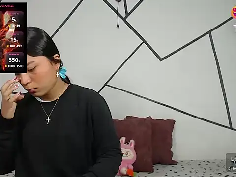 charlotte vickie online show from 06-23-26, 11:08