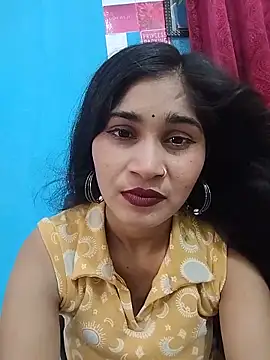 Naughty Kiara  online show from 06-16-26, 02:25