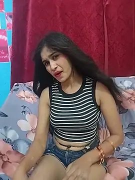 Naughty Kiara  online show from 06-26-26, 04:39