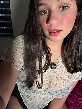 Snapshot of Colochita01 chatting on 07-25-26, 01:58 Colochita01 online show from 07-25-26, 01:58