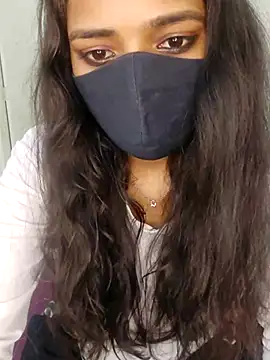 Snapshot of Hot-Roshni chatting on 07-24-26, 06:50 Hot-Roshni online show from 07-24-26, 06:50