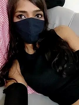 Snapshot of Hot-Roshni chatting on 07-28-26, 01:32 Hot-Roshni online show from 07-28-26, 01:32