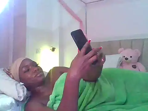 Xannaxx  online show from 06-25-26, 04:01