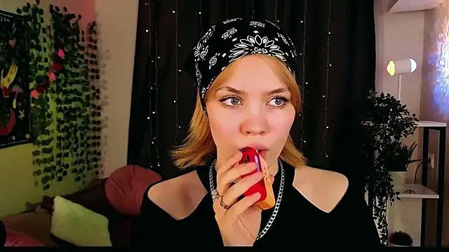 Milena Stasym online show from 06-16-26, 06:27