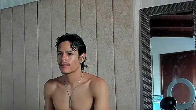 tommyhot7 online show from 07-18-26, 02:54