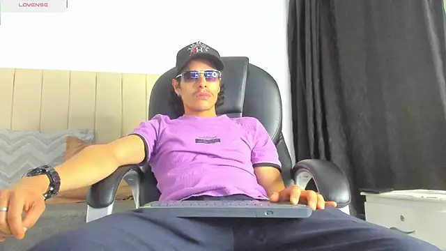 tommyhot7 online show from 07-25-26, 09:01
