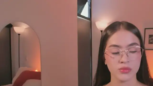 LizzyColins online show from 07-11-26, 07:49