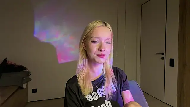 Anny qte online show from 06-21-26, 05:15