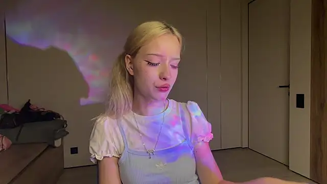 Anny qte online show from 06-22-26, 05:43