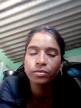 Snapshot of Aarti9080 chatting on 06-05-26, 05:03 Aarti9080 online show from 06-05-26, 05:03