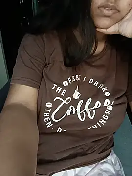 Snapshot of MissRiyaLive chatting on 07-06-26, 10:45 MissRiyaLive online show from 07-06-26, 10:45