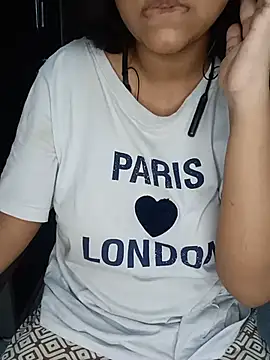 Snapshot of MissRiyaLive chatting on 07-17-26, 07:41 MissRiyaLive online show from 07-17-26, 07:41