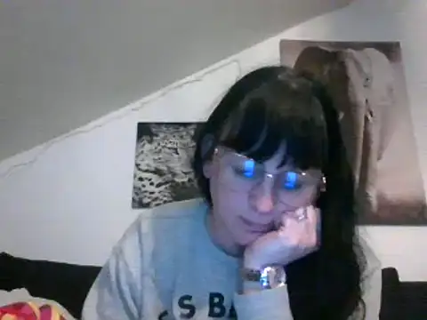 Snapshot of sexujuly88 chatting on 03-19-25, 10:09 sexujuly88 online show from 03-19-25, 10:09