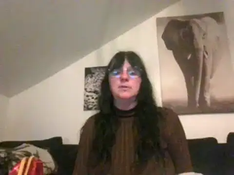 Snapshot of sexujuly88 chatting on 10-07-25, 09:12 sexujuly88 online show from 10-07-25, 09:12