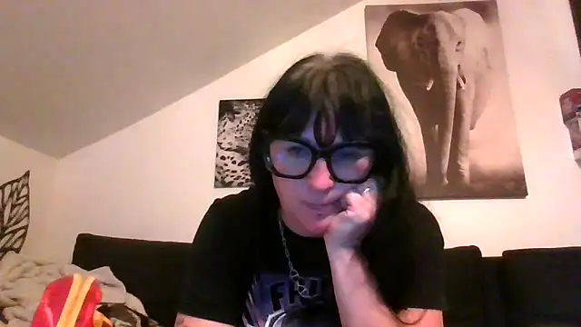 Snapshot of sexujuly88 chatting on 05-27-26, 09:12 sexujuly88 online show from 05-27-26, 09:12