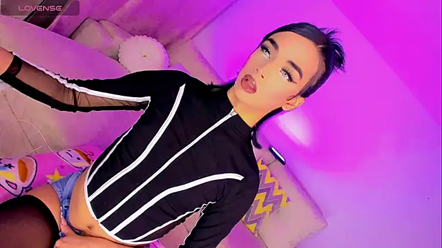 HANNAH STEWART online show from 06-15-26, 03:09