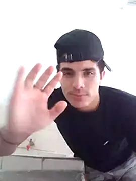 Snapshot of elvis_luciano chatting on 06-02-26, 05:59 elvis luciano online show from 06-02-26, 05:59