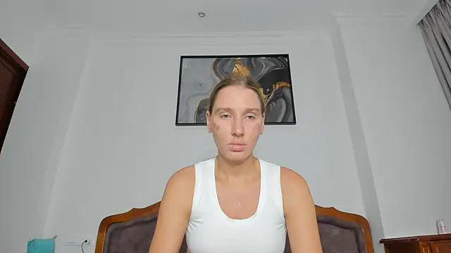 Snapshot of SofiClimbing chatting on 11-28-25, 08:06 SofiClimbing online show from 11-28-25, 08:06