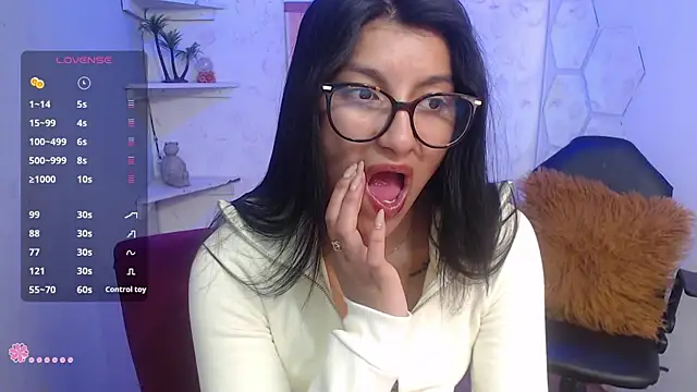 Hailey Adams online show from 07-08-26, 02:32