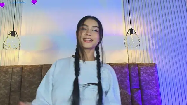 Snapshot of KENNIA_SWEETIEE chatting on 06-17-26, 11:23 KENNIA SWEETIEE online show from 06-17-26, 11:23
