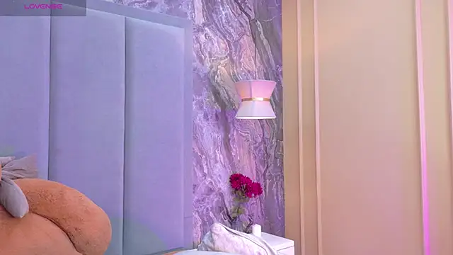 EmiilyLovex online show from 07-30-26, 01:10