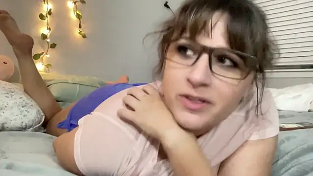 maddiliz online show from 11-21-25, 05:06