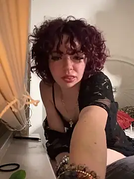 petitewhitebaee online show from 07-04-26, 05:24