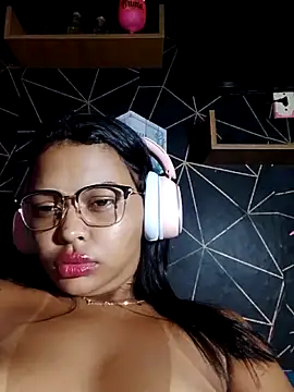 Silmara21 online show from 06-05-26, 05:03