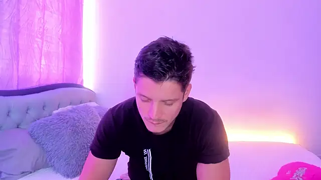 johnycooper08 online show from 07-18-26, 12:53