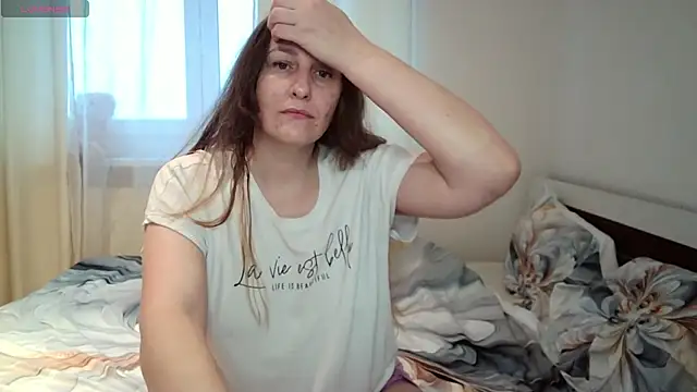 Snapshot of Yevgeshka-Milashka chatting on 02-10-25, 07:36 Yevgeshka-Milashka online show from 02-10-25, 07:36