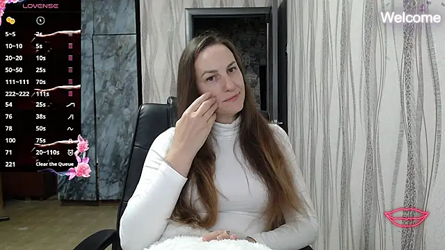 Snapshot of Yevgeshka-Milashka chatting on 10-03-25, 06:54 Yevgeshka-Milashka online show from 10-03-25, 06:54