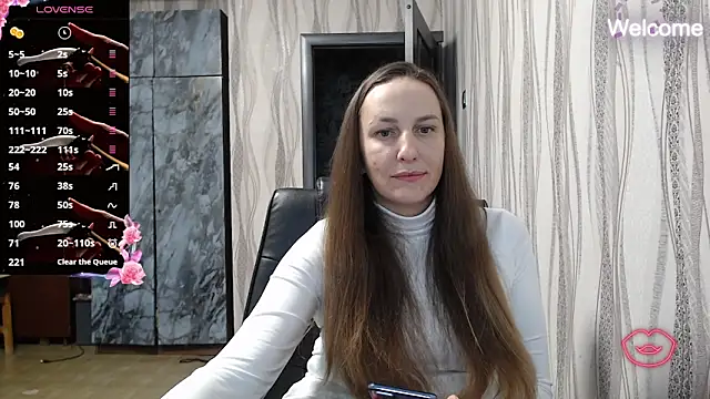 Snapshot of Yevgeshka-Milashka chatting on 10-17-25, 03:14 Yevgeshka-Milashka online show from 10-17-25, 03:14