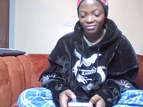Snapshot of SassySyren chatting on 06-07-26, 12:15 SassySyren online show from 06-07-26, 12:15